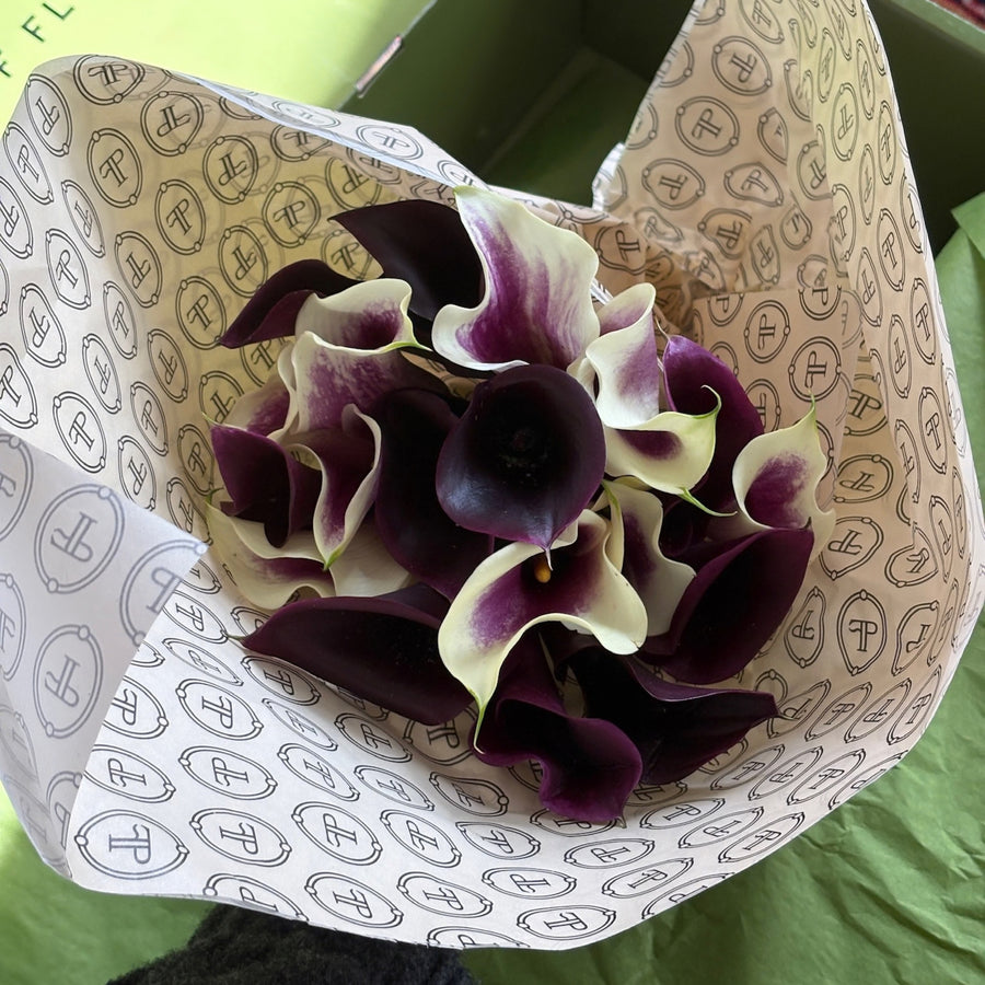 Single variety calla lily stems from Floral Post flower subscription
